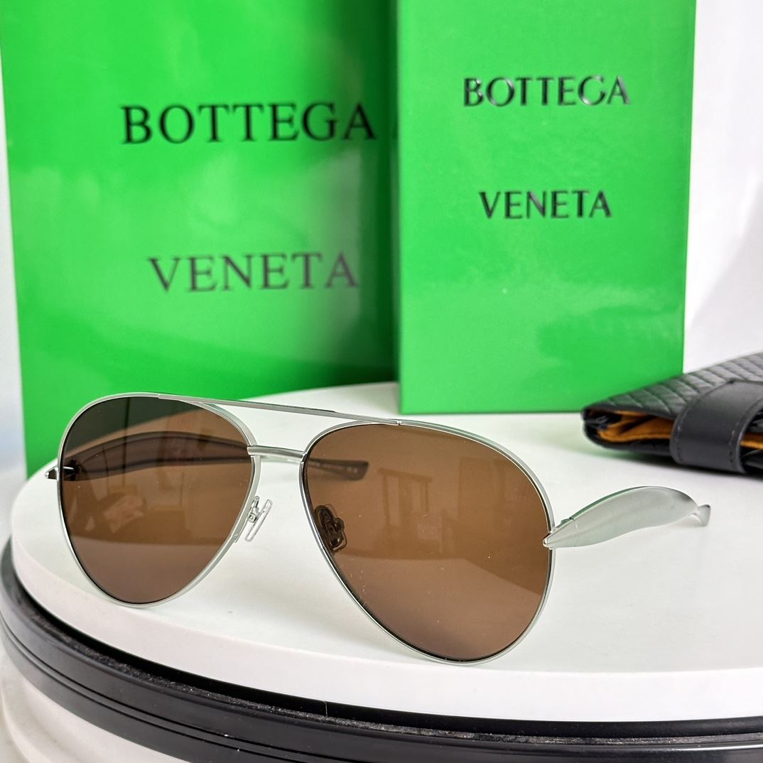 Bottega Veneta Sunglasses